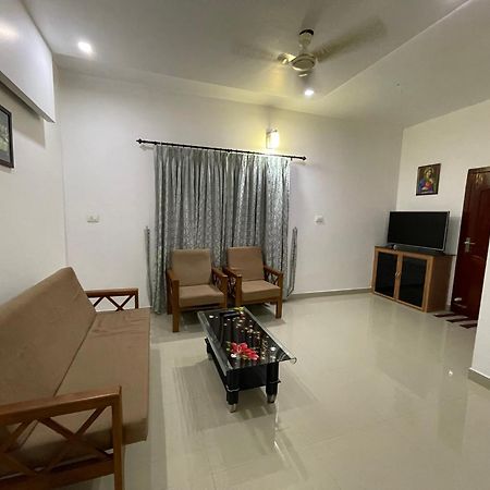 Tripunithura Dream Home Kochi מראה חיצוני תמונה