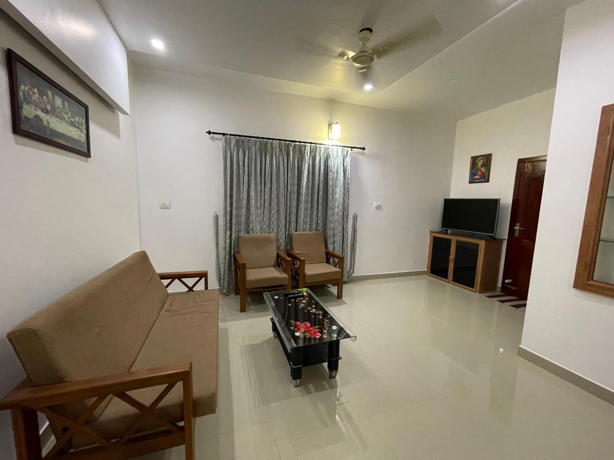 Tripunithura Dream Home Kochi מראה חיצוני תמונה