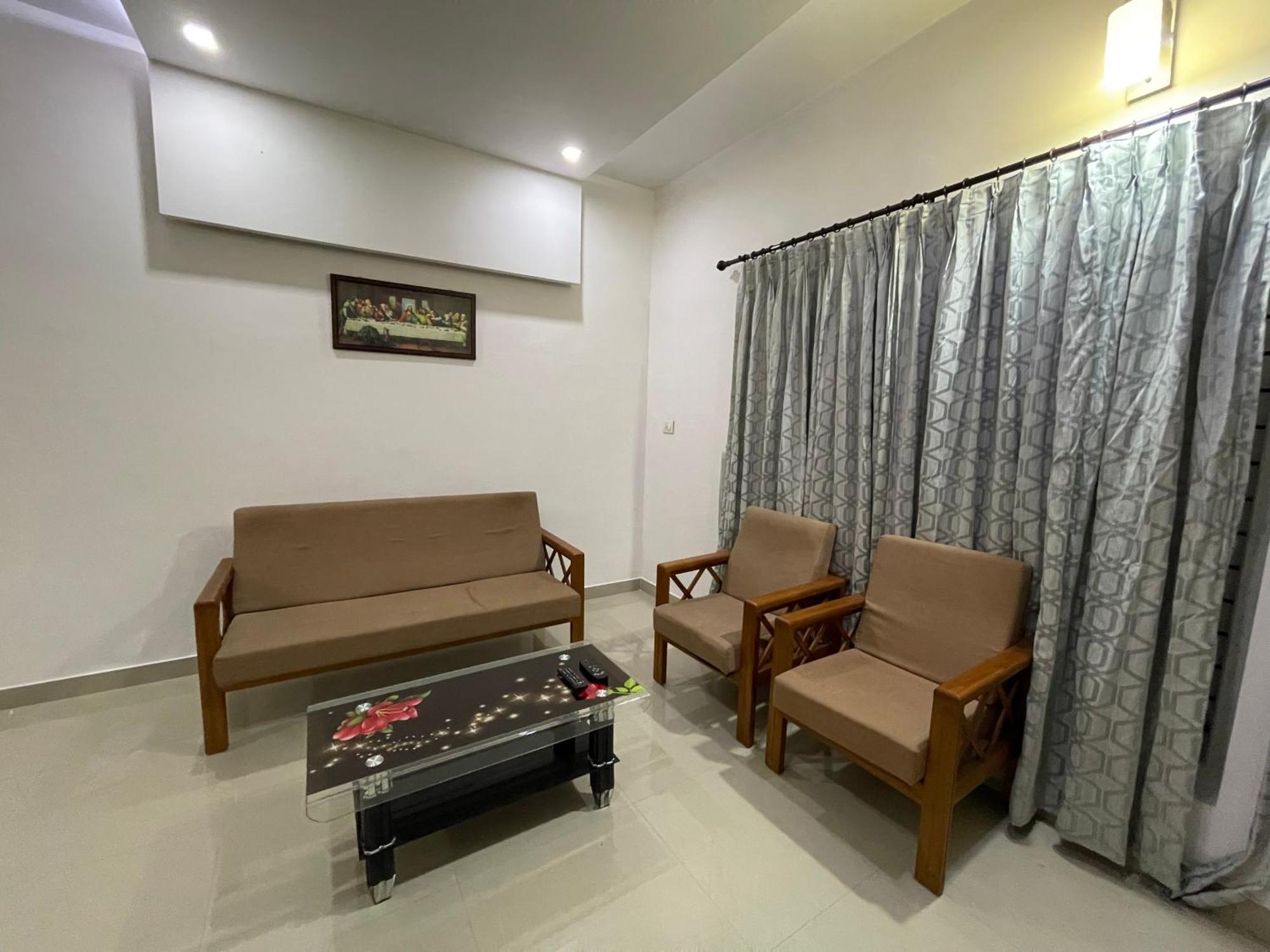 Tripunithura Dream Home Kochi מראה חיצוני תמונה